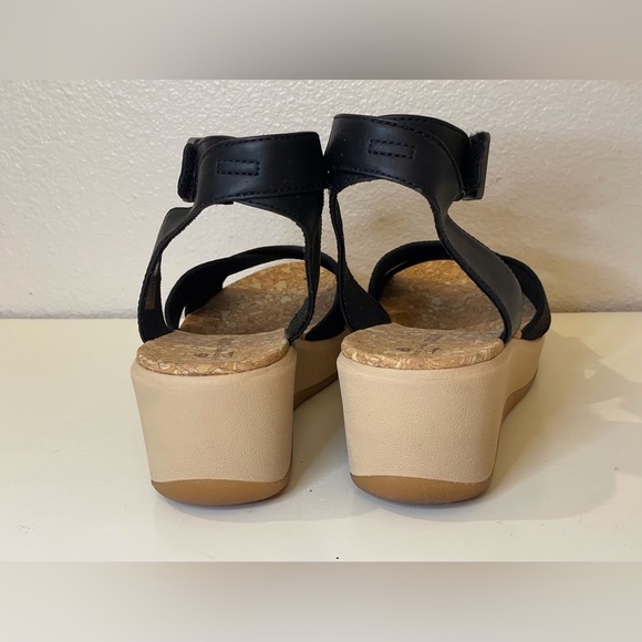Clarks Women's Step Cali Coast Wedge Black Sandals Size 10 M - Picture 6 of 10